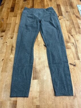 Athletic Works Gray Athletic Leggings Size M (8-10) with pockets